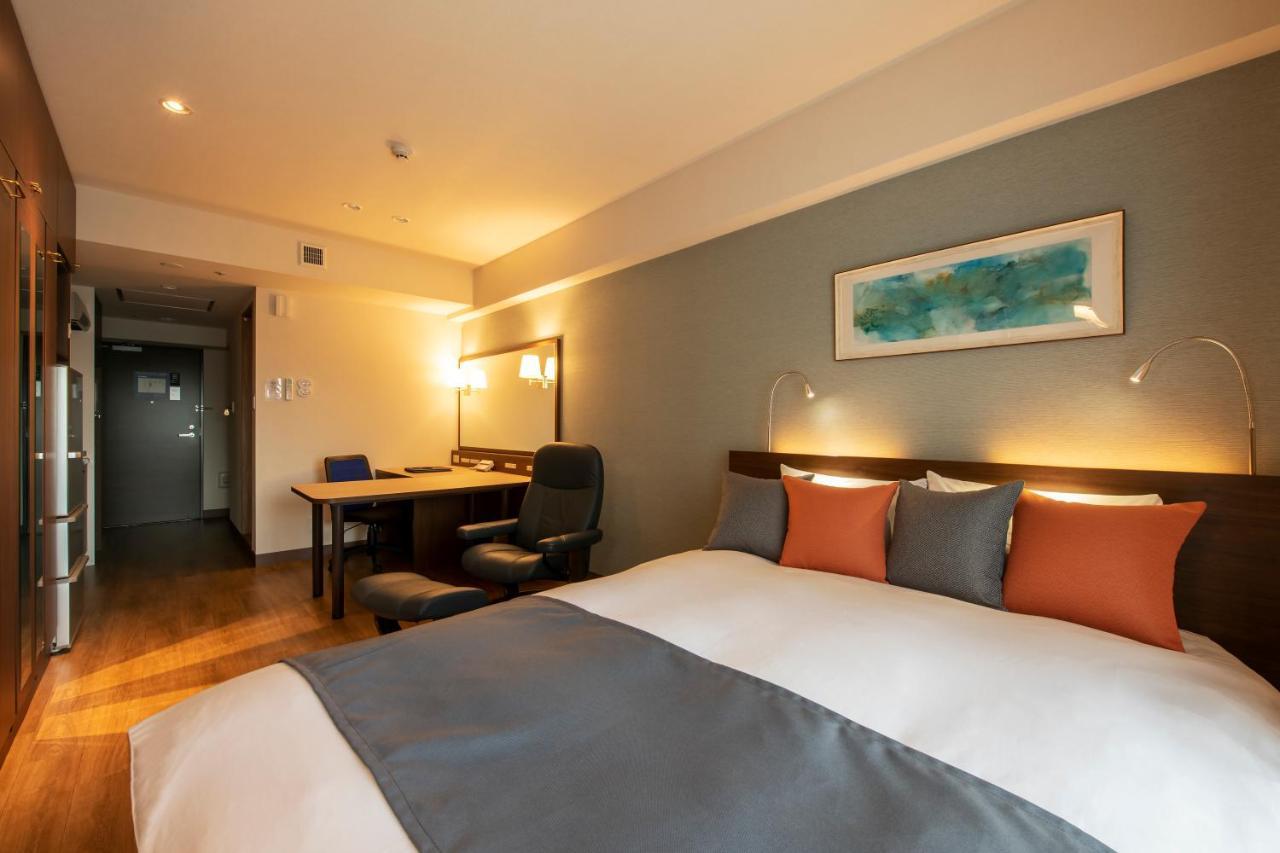 Hotel New Port Йокосука Экстерьер фото